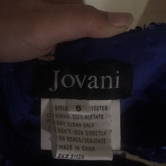 Formal dress - Picture 5 of 5